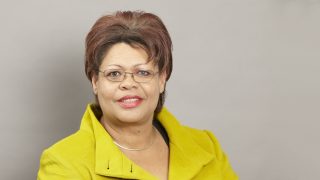 Gloria Mills